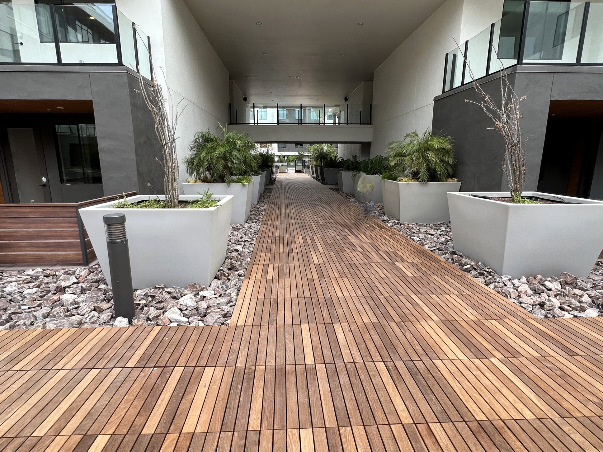 Kierland Apartments — photo 1 of 3